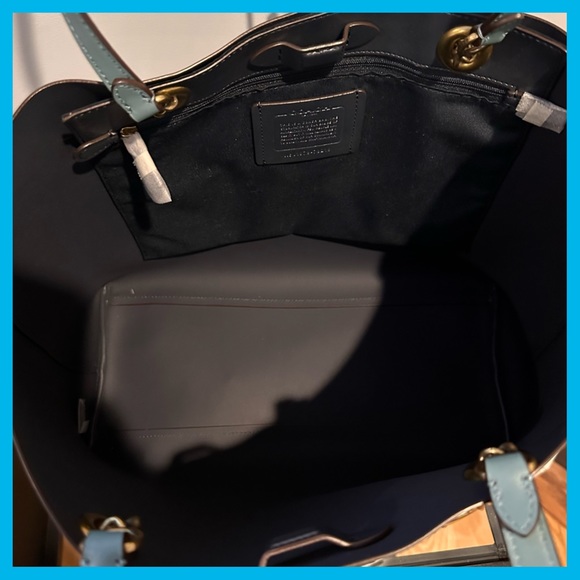 NWOT Coach Signature Chain Central Tote ✨PERFECT CONDITION✨ - Picture 8 of 8
